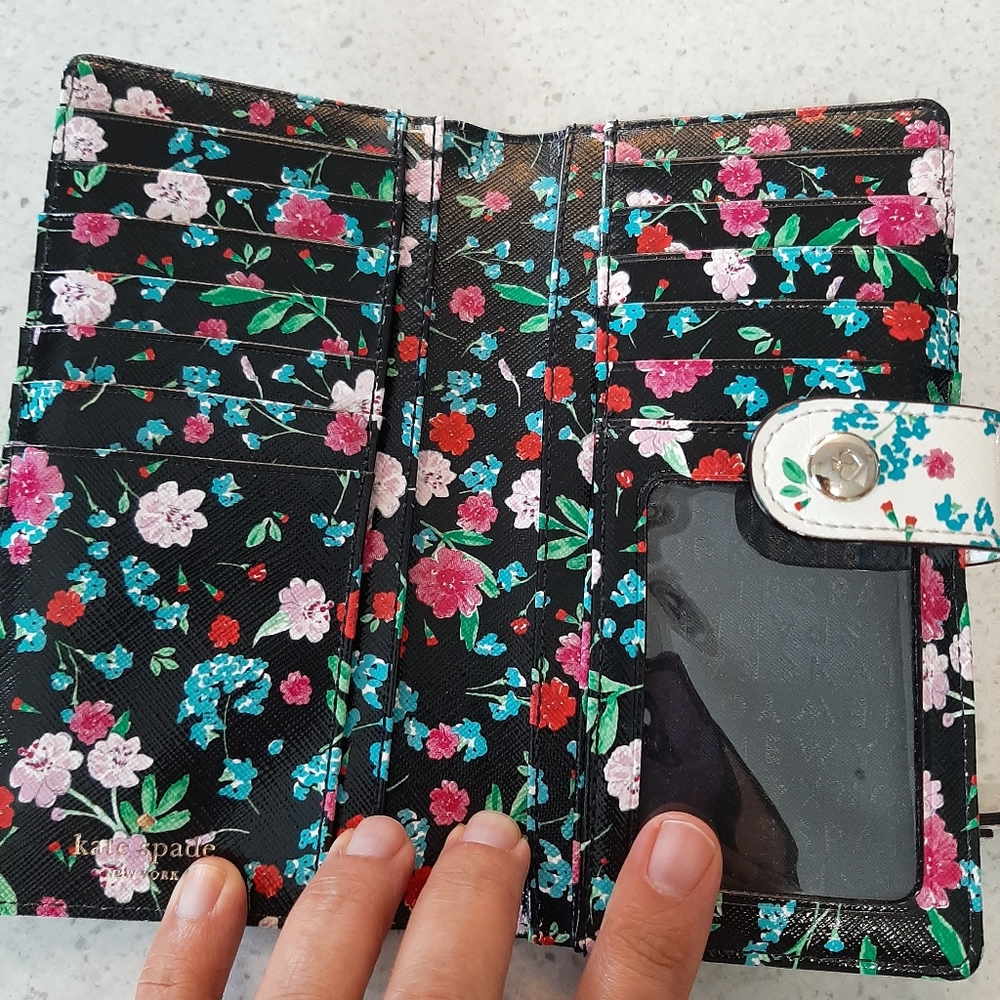 Kate spade new york wallet lightly used